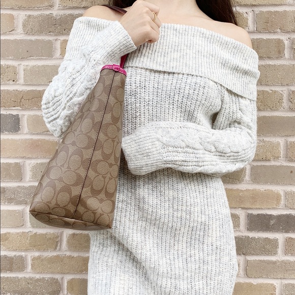 Gaby’sBags👜💕-NWT Coach Purse khaki signature - Picture 3 of 5